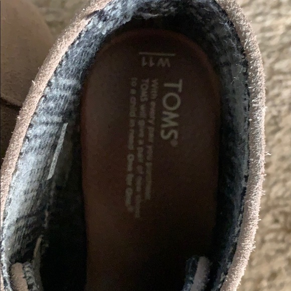 Size 11 Suede Toms wedge booties - Picture 3 of 4